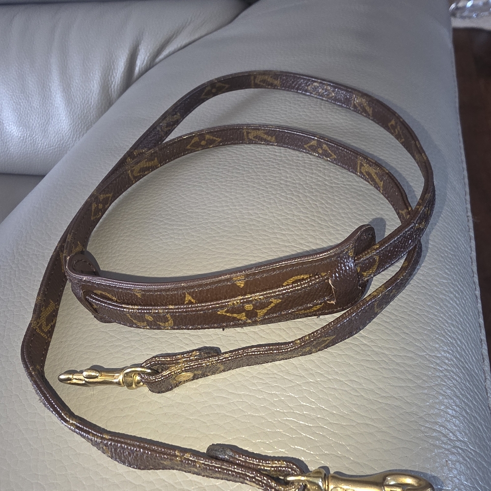 AUTH LOUIS VUITTON Monogram Brown Adjustable Leather Strap/Gold Hardware VTG.